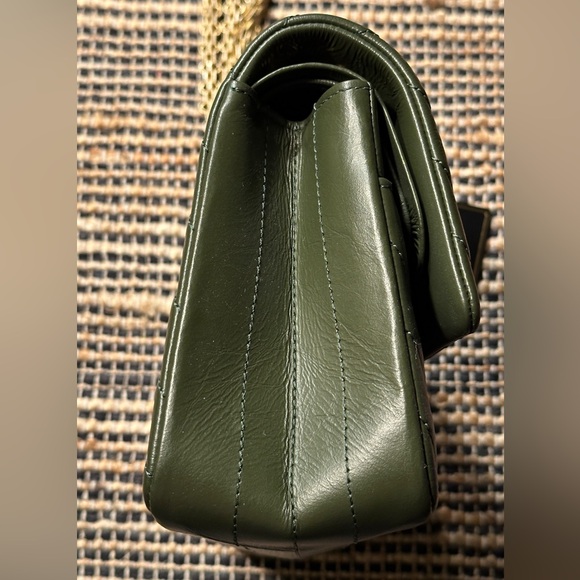 NEW Chanel 2.55 225 Reissue 16A Green Chevron Calfskin GHW Small Flap Classic - Picture 3 of 13